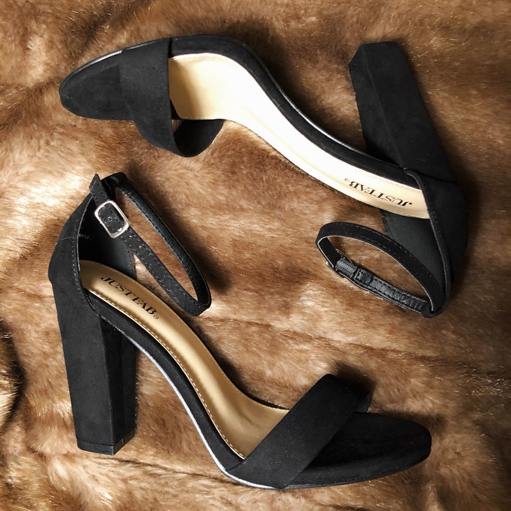 Makemba Block Heel - Size 9